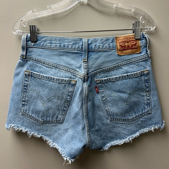 Levi’s 501 Original High Rise Jean Shorts - Picture 2 of 4